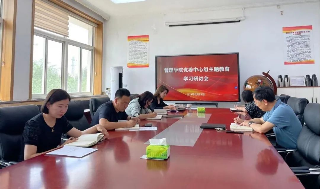 活动现场1.jpg 活动现场1.jpg