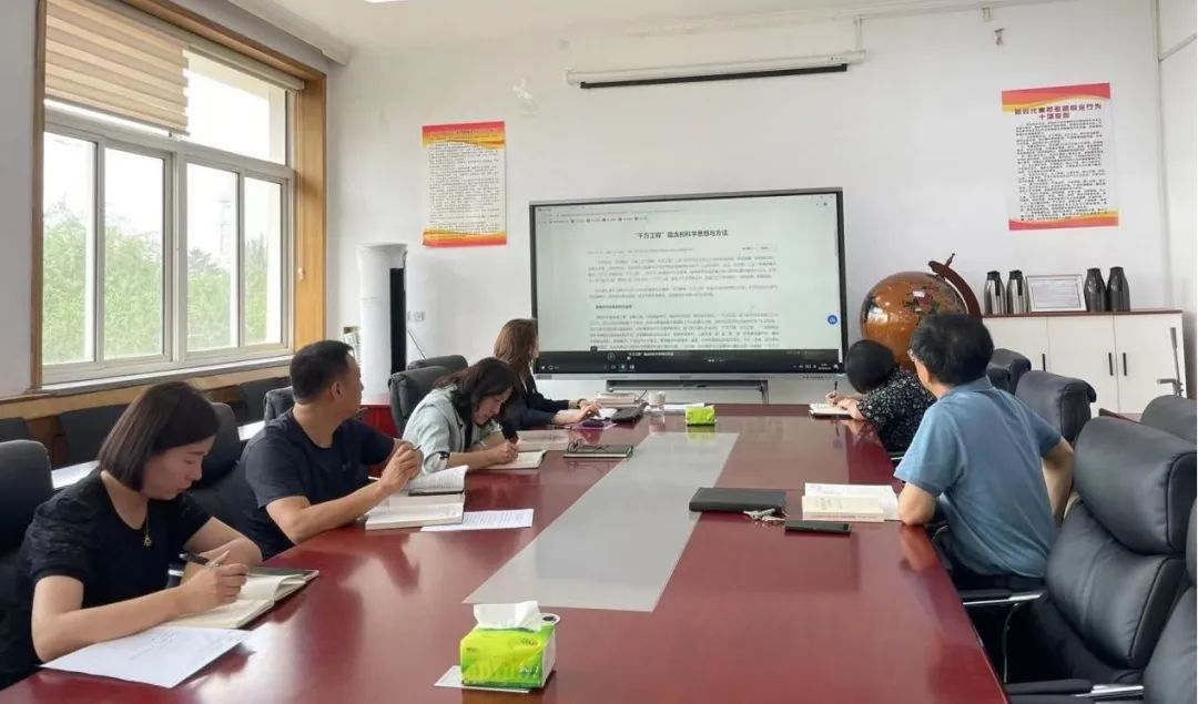 活动现场2.jpg 活动现场2.jpg