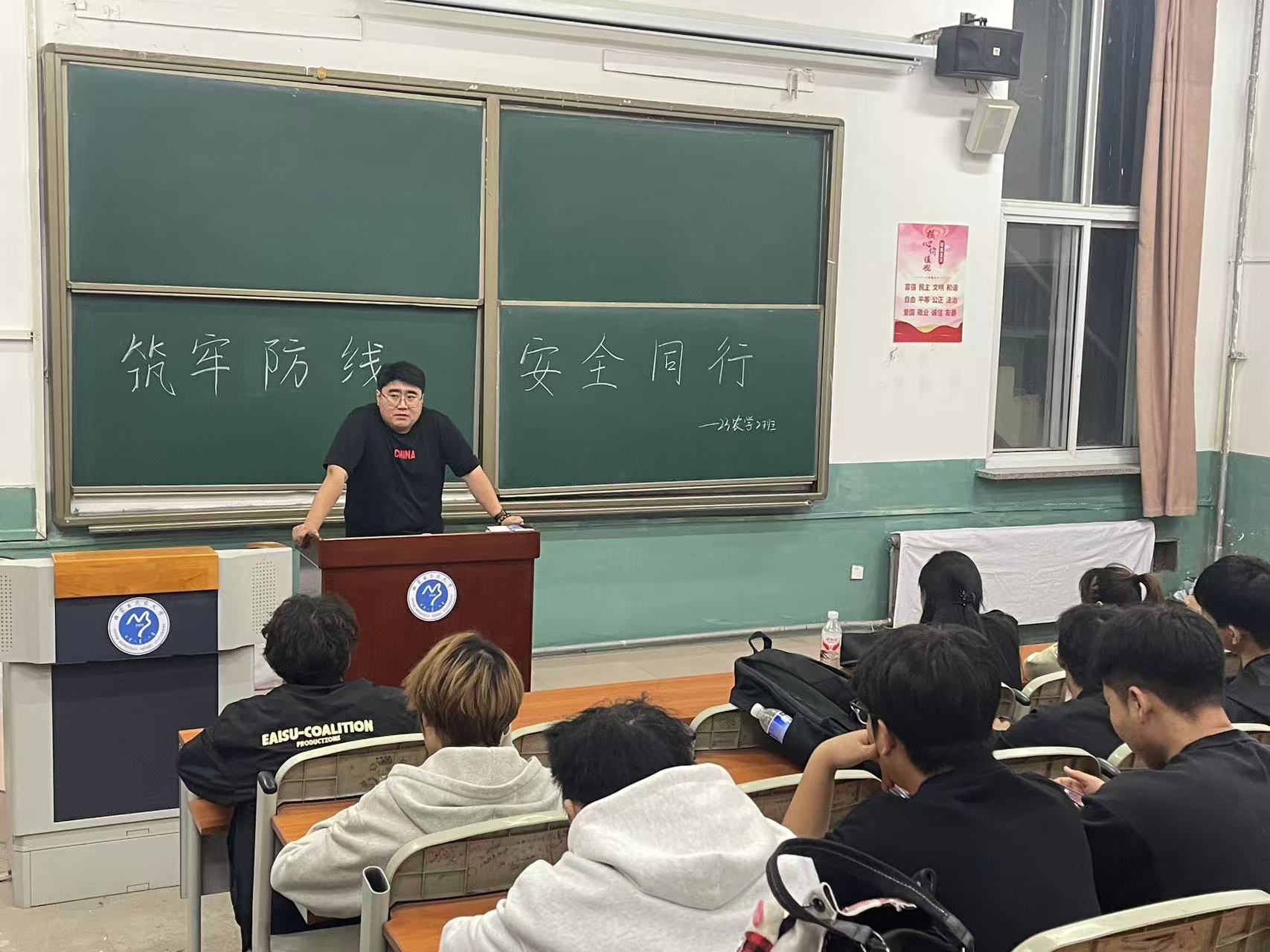 f614155858d4f9573818f6705db9aea.jpg f614155858d4f9573818f6705db9aea.jpg